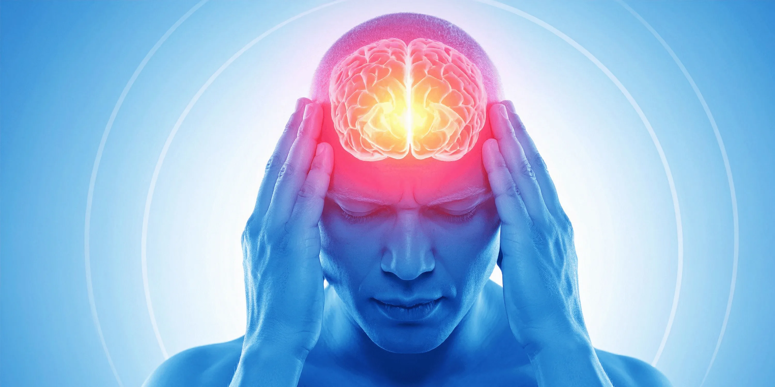 Mujer con migraña crónica